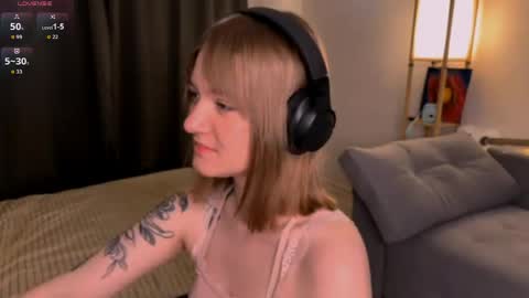 Snapshot of mirakissss chatting on 05-01-26, 07:18 Mira online show from 05-01-26, 07:18