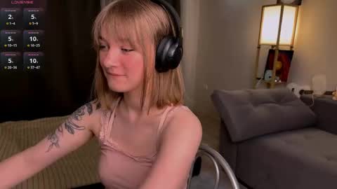 Snapshot of mirakissss chatting on 05-03-26, 07:31 Mira online show from 05-03-26, 07:31