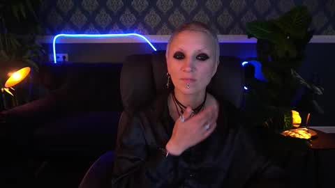 Mira online show from 09-24-25, 01:14