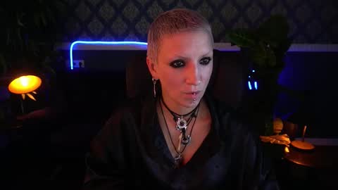 Mira online show from 09-28-25, 12:43