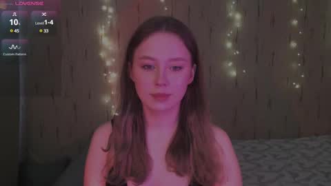 Kira online show from 03-02-25, 01:49