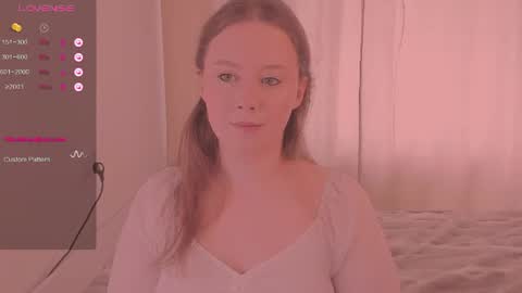 Snapshot of miranadevl chatting on 07-27-26, 02:02 Kira online show from 07-27-26, 02:02