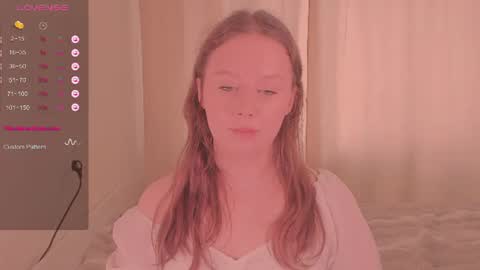 Snapshot of miranadevl chatting on 07-28-26, 04:39 Kira online show from 07-28-26, 04:39
