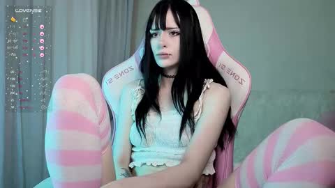 Snapshot of miranaliebert chatting on 03-04-26, 10:05 Mirana online show from 03-04-26, 10:05