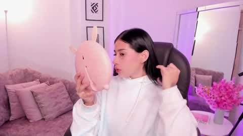 Snapshot of miranda_crawfor chatting on 11-06-25, 11:55 miranda_crawfor online show from 11-06-25, 11:55