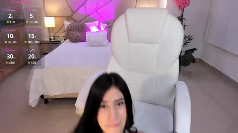 Snapshot of miranda_crawfor chatting on 02-11-26, 03:33 miranda_crawfor online show from 02-11-26, 03:33