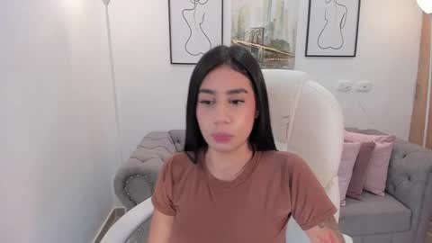 Snapshot of miranda_crawfor chatting on 02-13-26, 04:52 miranda_crawfor online show from 02-13-26, 04:52