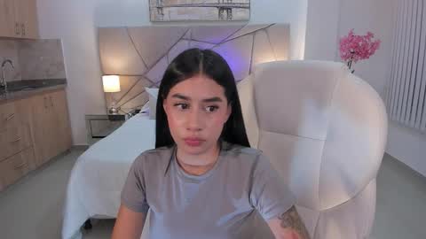 Snapshot of miranda_crawfor chatting on 03-11-26, 04:18 miranda_crawfor online show from 03-11-26, 04:18