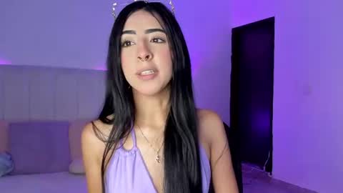 Snapshot of mirandaa_rogers chatting on 07-23-26, 07:12 Miranda Rogers online show from 07-23-26, 07:12