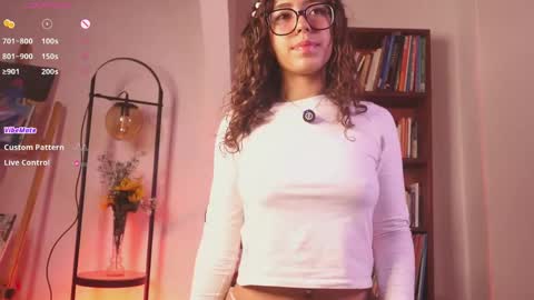 Snapshot of miranditaa chatting on 05-01-26, 03:55 MIRANDA HERNANDEZ online show from 05-01-26, 03:55