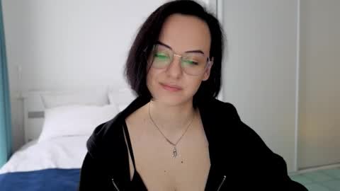 MiraSkyy online show from 10-13-25, 12:05