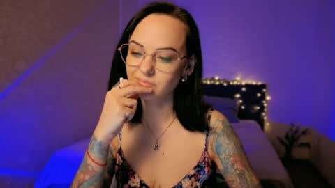MiraSkyy online show from 04-29-26, 04:00