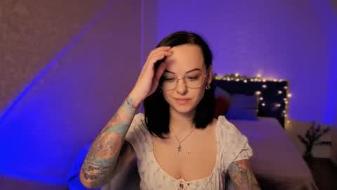 MiraSkyy online show from 04-30-26, 02:34