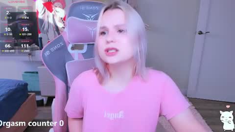 Kira online show from 07-12-26, 03:58