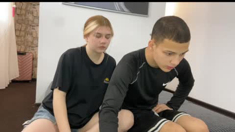 Snapshot of mirelcouple chatting on 04-23-26, 10:03 mirelcouple online show from 04-23-26, 10:03