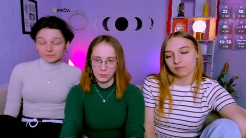 Snapshot of mirginia_lovely chatting on 03-19-26, 01:15 mirgi online show from 03-19-26, 01:15