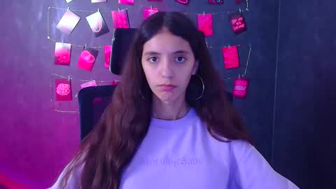 Snapshot of miri_miss chatting on 10-27-25, 01:37 Miri online show from 10-27-25, 01:37