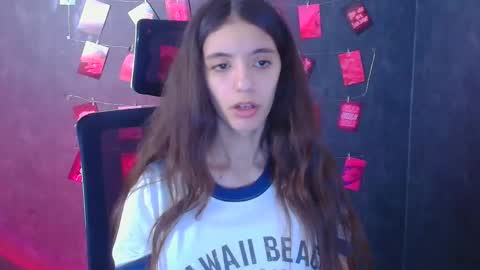 Snapshot of miri_miss chatting on 12-05-25, 12:36 Miri online show from 12-05-25, 12:36