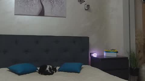 miriam04 online show from 02-22-25, 09:59