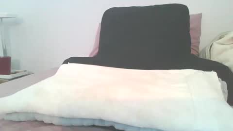 Snapshot of mirnibsur chatting on 10-12-25, 05:23 mirnibsur online show from 10-12-25, 05:23