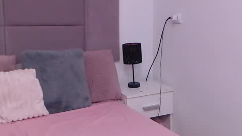 MiryamInes online show from 02-08-25, 02:58