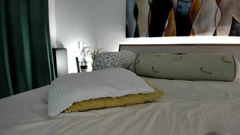 Eva online show from 04-27-26, 07:34