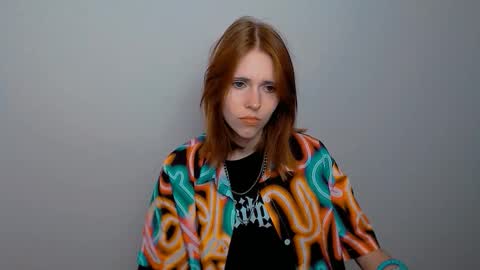 misaki_chan_ online show from 09-11-25, 08:42