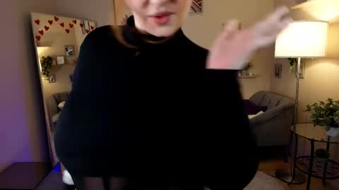 Snapshot of misha_the_createrr chatting on 05-10-26, 09:03 Ivy online show from 05-10-26, 09:03