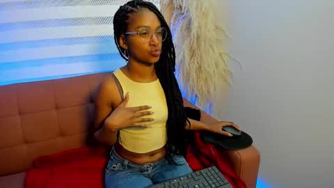 Snapshot of mishell_daza_ chatting on 02-23-26, 02:25 mishell_daza_ online show from 02-23-26, 02:25