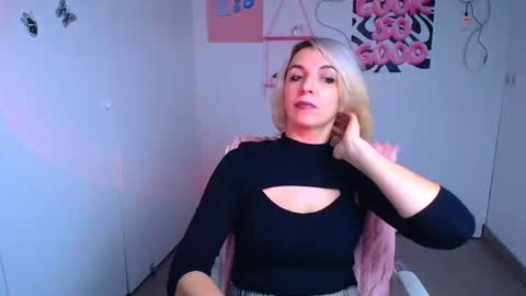 Mishelle online show from 12-02-25, 12:21