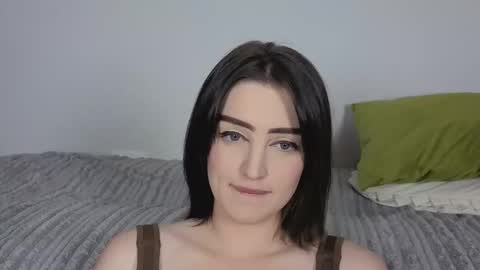 Snapshot of mishymoon chatting on 02-25-26, 09:13 Elora online show from 02-25-26, 09:13