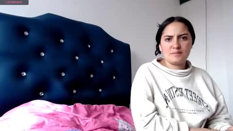 Snapshot of misnicol chatting on 04-07-26, 01:11 Nicol online show from 04-07-26, 01:11