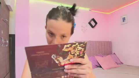 Snapshot of misofialeal chatting on 01-15-26, 04:44 misofialeal online show from 01-15-26, 04:44