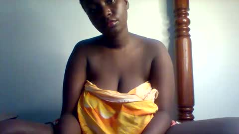 Snapshot of miss440_sunday chatting on 09-17-25, 08:32 miss440 online show from 09-17-25, 08:32