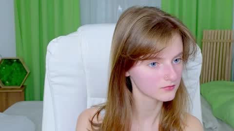 Snapshot of miss___alisa chatting on 02-28-26, 04:08 Alisa NONNUDE online show from 02-28-26, 04:08