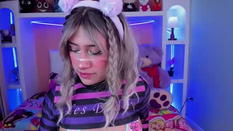 Snapshot of miss___megan chatting on 03-13-26, 02:29 Megan online show from 03-13-26, 02:29