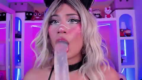 Megan online show from 06-11-26, 02:33