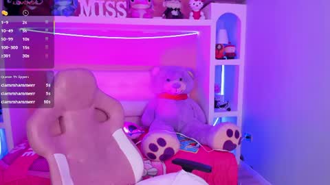 Megan online show from 06-25-26, 06:18