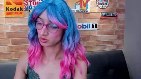 Salome online show from 01-13-26, 01:49