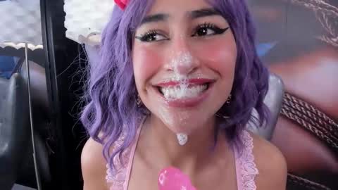 Snapshot of miss___taylor chatting on 10-24-25, 06:37 Taylor online show from 10-24-25, 06:37