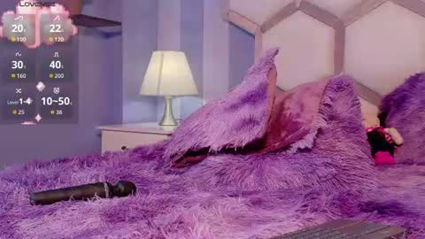 miss__jones_ online show from 06-12-26, 03:33