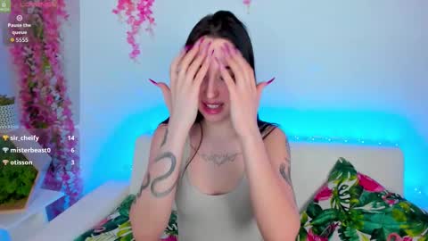 Snapshot of miss__linn chatting on 03-11-26, 12:55 Linn online show from 03-11-26, 12:55