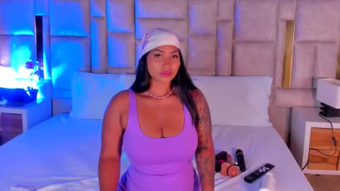 Snapshot of miss_abigail_ chatting on 12-05-25, 02:03 Miss Abigail online show from 12-05-25, 02:03