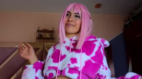 Snapshot of miss_ada_ chatting on 10-16-25, 11:39 Ada online show from 10-16-25, 11:39