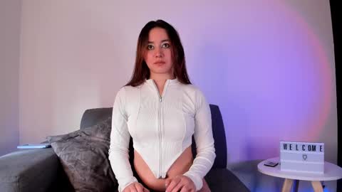 Alexa Sarmiento online show from 02-17-25, 01:10