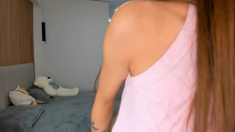 Katrin online show from 06-19-26, 09:57