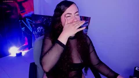 Snapshot of miss_alisse chatting on 10-19-25, 06:25 miss_alisse online show from 10-19-25, 06:25