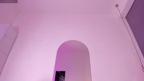 Snapshot of miss_ambrer chatting on 01-15-26, 04:50 Amber online show from 01-15-26, 04:50