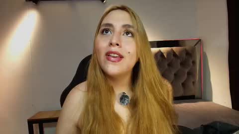 Snapshot of miss_anny18 chatting on 12-15-25, 10:41 Anny online show from 12-15-25, 10:41