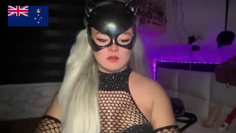 Call me  Miss Antonette  online show from 05-11-26, 12:16